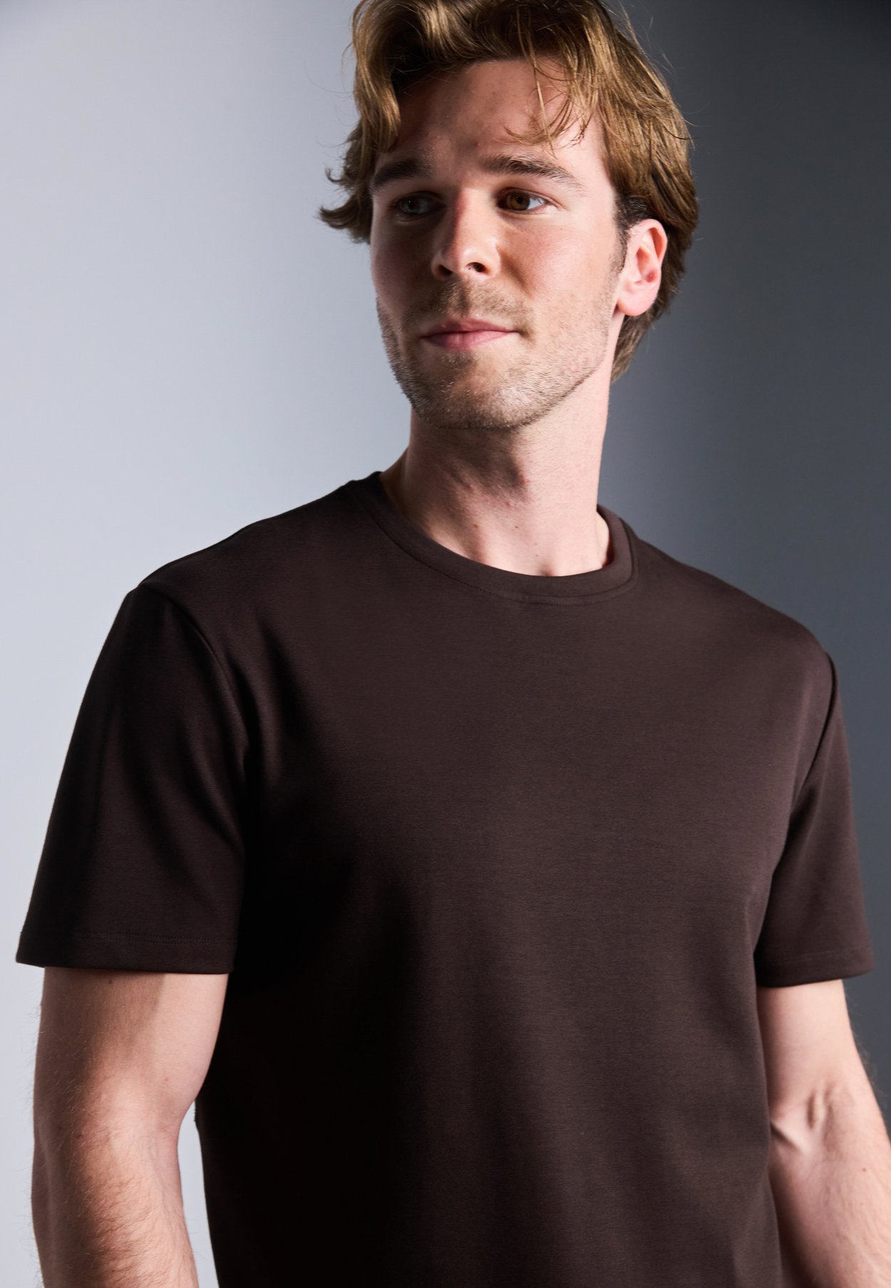 REGULAR FIT QUICK DRY T-SHIRT