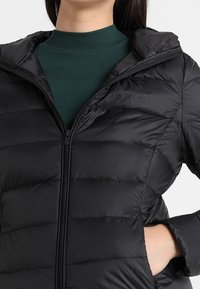 VILA Dunjacka - black