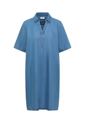 Robe courte à manches courtes en denim bleu clair avec col et patte de boutonnage en V, longueur genoux et coupe ample.
