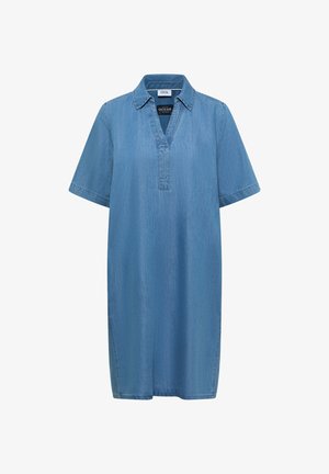 Lyseblå denim kjole med kort ærme, krave og V-halsåbning, knælængde og løs pasform.