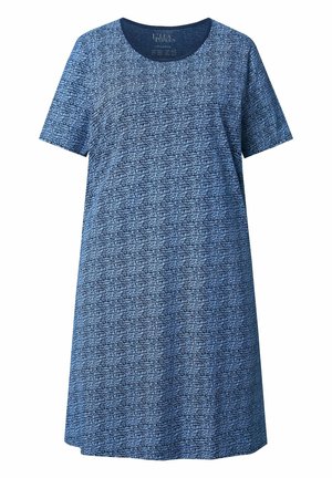 Šaty s krátkými rukávy z modré vzorované látky s kulatým výstřihem a volným střihem, vyrobené z měkkého, prodyšného materiálu.