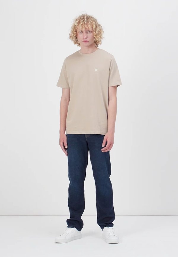 PATCH TEE - Basic T-shirt - pasadena stone3