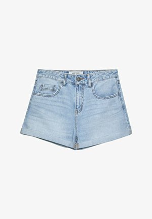Lyseblå denim shorts med høj talje, bukket kant og forlommer. Slidt tekstur med subtile falmning detaljer.