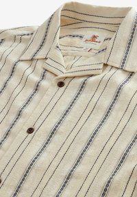 Next TEXTURED STRIPE SHORT SLEEVE WITH CUBAN COLLAR  - REGULAR FIT - Košile - beige