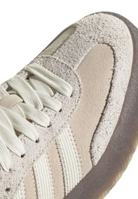 adidas Originals SAMBAE beżowy