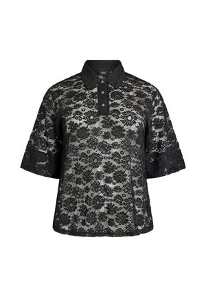 Must lühikeste varrukatega pitsist polo-särk lille mustriga, kolme nupu ja ühevärvilise kraega, valgel taustal.