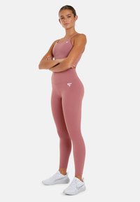 SQUATPROOF Top - rose red