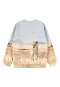 Sweatshirt mit einem fotografischen Design eines Löwen in einer Savannenlandschaft, überwiegend beige mit grauen Tönen und subtilen Vogelsilhouetten.