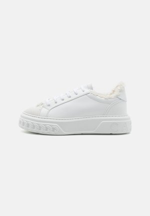Casadei OFF ROAD VALSENAL TOE CAP - Baskets basses - white