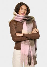 Uldblandet tørklæde med pastelfarvet pink, brune og grå striber, samt frynsede kanter. Blød tekstur og lang længde for alsidig styling.