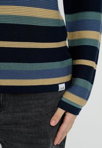 Lind Pulover - navy blue