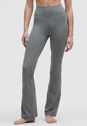 Groove Nulu™ High-Rise Flared Regular - Pantalones - solar grey