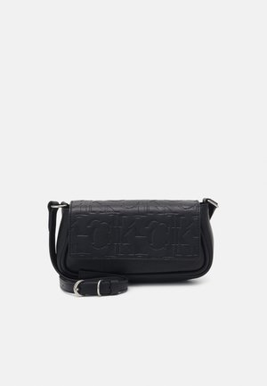 SLEEK FLAP - Taška s příčným popruhem - black