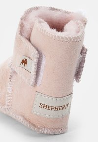Shepherd BORÅS UNISEX - Primeiros sapatos - pink