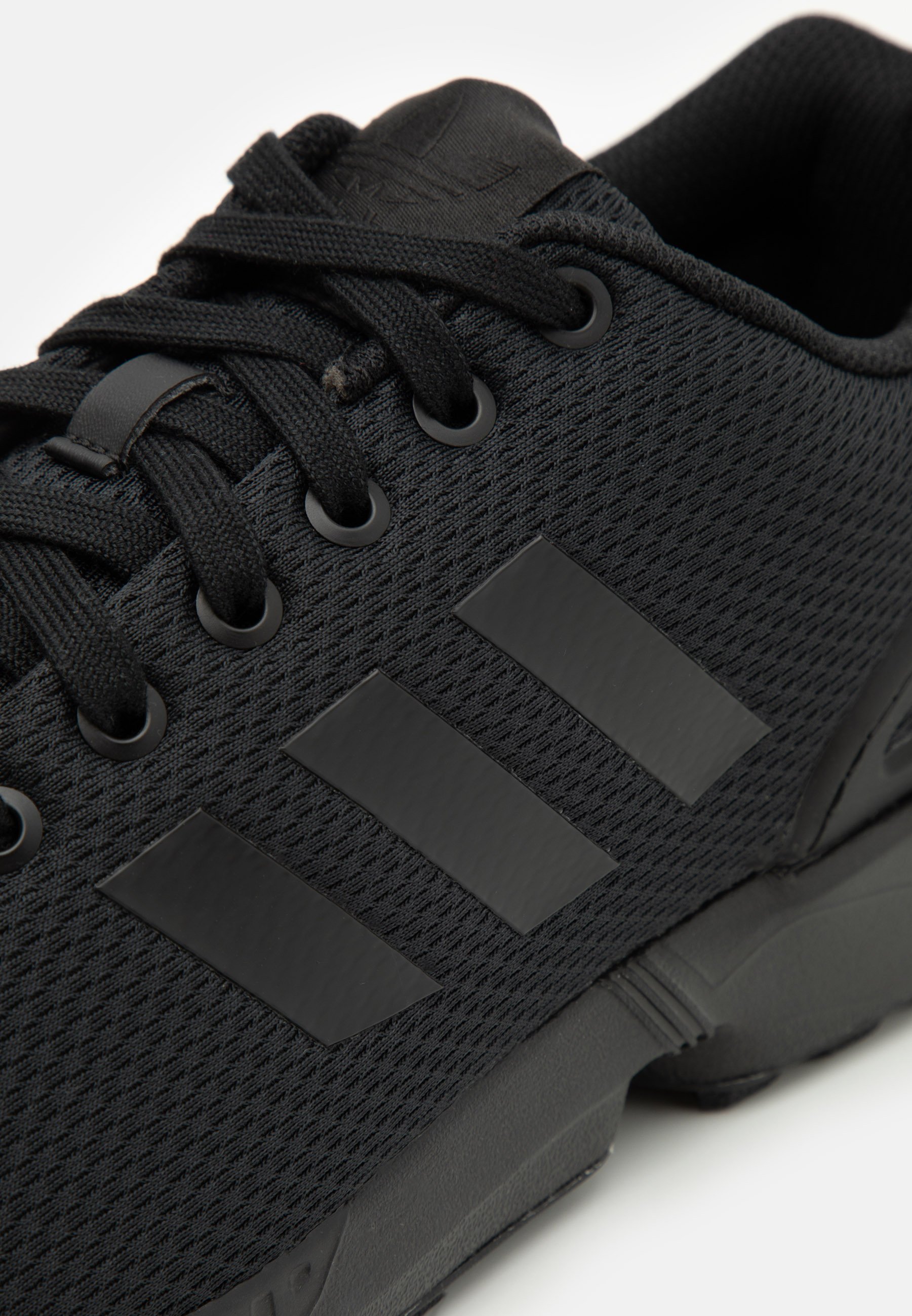 adidas xeno flux black