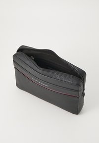 Tommy Hilfiger CORP POUCH - Neceser - black