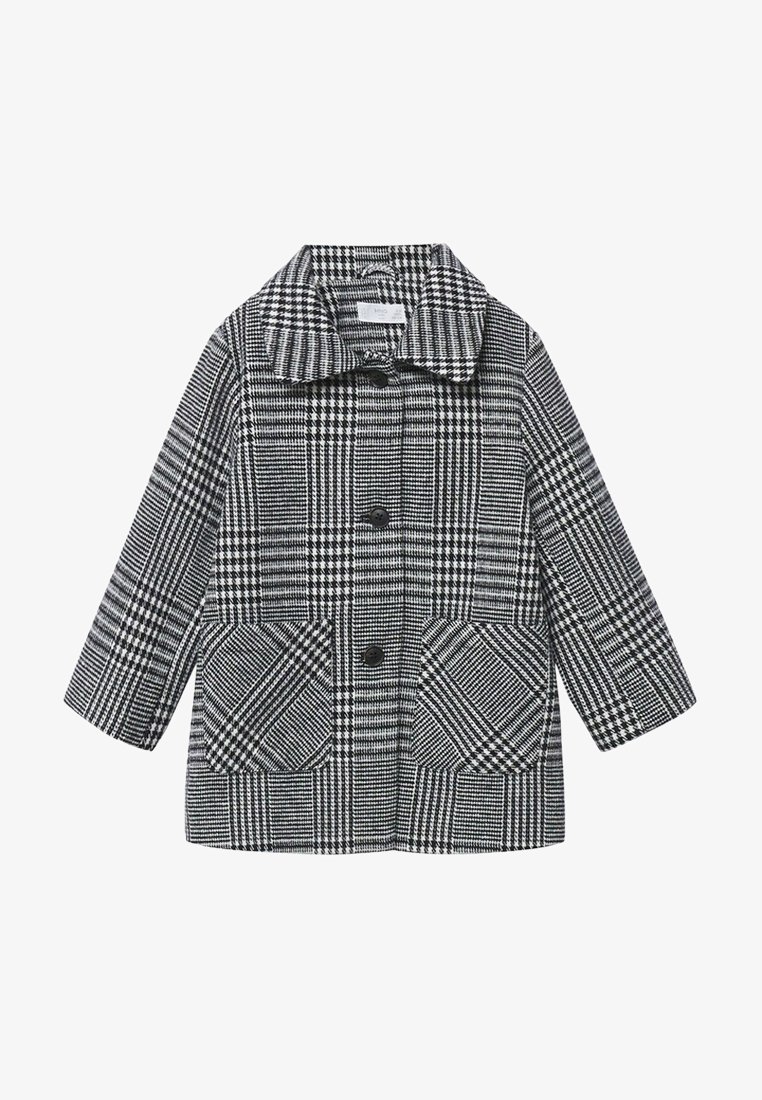 Černobílý kostkovaný kabát s klopovým límcem, předními knoflíky a dvěma nakládanými kapsami. Materiál vykazuje texturovaný tkaninový vzor.