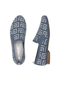 Blaue Slipper mit geometrischem Muster, strukturiertem Stoff und einer dezenten grauen Sohle. Mit einem gepolsterten Innenfutter für zusätzlichen Komfort.