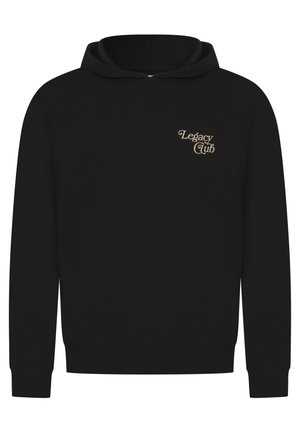 Schwarzer Hoodie mit Fronttasche und beiger "Legacy Club"-Aufschrift auf der oberen linken Brust.