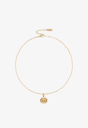 Collana d'oro con una catena sottile e un ciondolo a forma di sole che presenta un design ad occhio al centro, impreziosito da raggi testurizzati intorno.