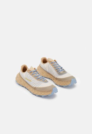 TOMIR 1.0 UNISEX - Trail running shoes - mittelbeige