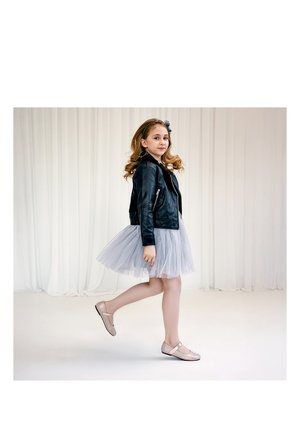 Bartek, BALERINY DZIECIĘCE - Ballerine con cinturino - pink