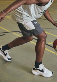Under Armour - ZONE - Korte sportsbukser - castlerock/white Miniaturebillede 1