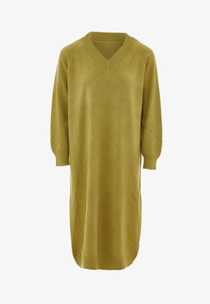 Oliwkowa dzianinowa sukienka z dekoltem w serek, rękawami o długości trzech ćwiartek i luźnym krojem. Miękka tekstura z prążkowanymi akcentami przy dekolcie i na dole.
