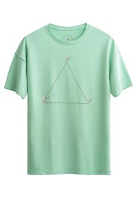T-shirt verde menta a maniche corte con grafica triangolare che presenta due figure e una linea, realizzato in morbido cotone. Collo rotondo.