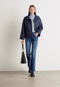 GANT FLARE  - Kavbojke na zvonec - dark blue vintage