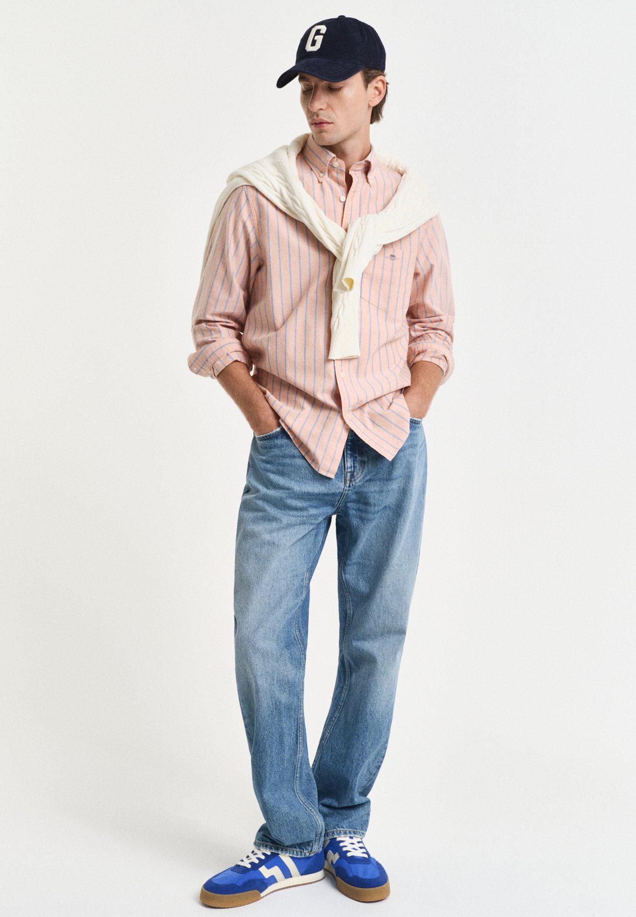 REGULAR FIT CLASSIC OXFORD-MIT STREIFEN
