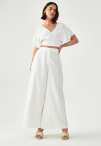 TUSSAH TAYLER  - Nohavice - white
