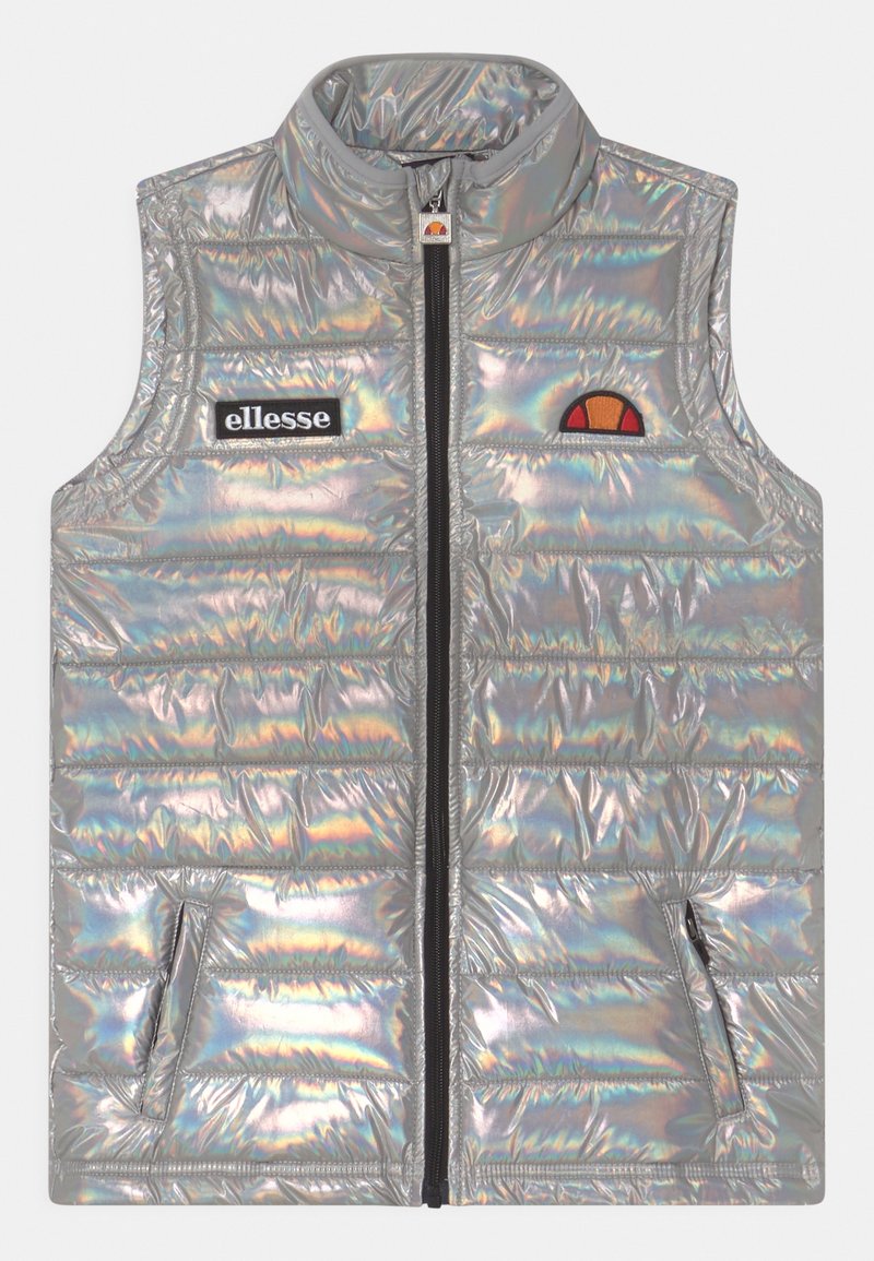 Veste matelassée irisée argent avec fermeture éclair frontale, deux poches zippées, et logos ellesse sur la poitrine et le curseur de la fermeture éclair.
