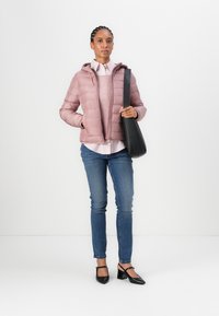 TOM TAILOR DENIM LIGHTWEIGHT PUFFER JACKET - Lett jakke - bristly rose