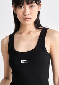 Gestuz DREW LOGO  - Top - black