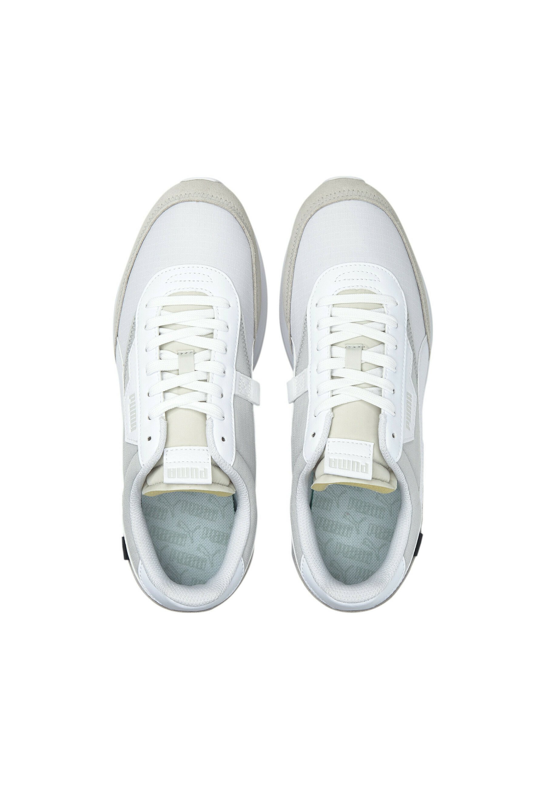 puma rider play on white