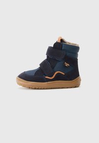 Stivali alla caviglia blu navy con tomaia testurizzata, fibbie in velcro e dettagli beige. Presentano una fodera imbottita e una suola in gomma per una migliore aderenza.
