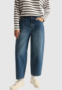 Niewybrane, niebieski