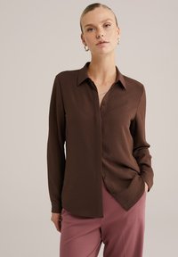 WE Fashion Camicia - rust brown