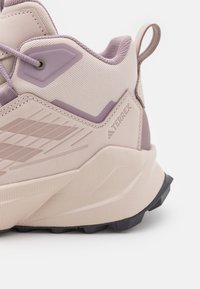 Adidas Terrex TRAILMAKER 2 MID - Pohodniški čevlji - putty mauve/preloved fig