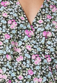 ONLY Petite ONLLISE DRESS  - Φόρεμα ημέρας - black/pink/blue/green