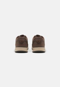 Pier One - Sneakersy niskie
