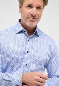 Eterna DYNAMIC COTTON ™ HEMD - MODERN FIT - Overhemd - blau