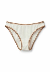 Weißer Bikiniunterteil mit gerippter Textur, akzentuiert durch einen braunen, gewellten Besatz entlang der Kanten. Klassisches, hochgeschnittenes Design.