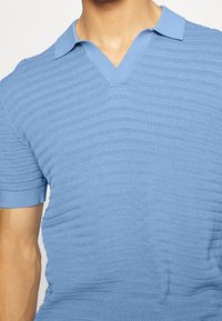 DRYKORN Polotričko - blue