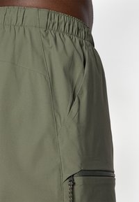 Thumbnail Image 6