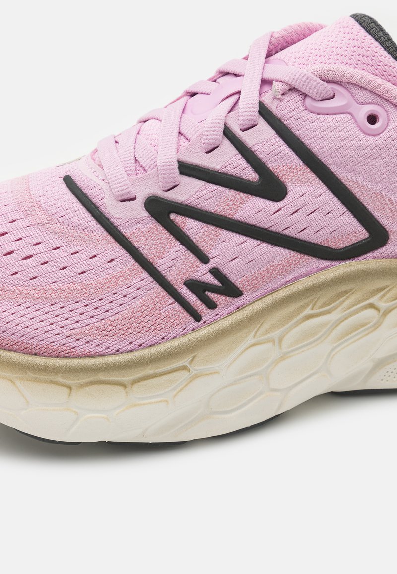 New Balance FRESH FOAM X MORE V4 - Laufschuh Neutral - lilac cloud 
