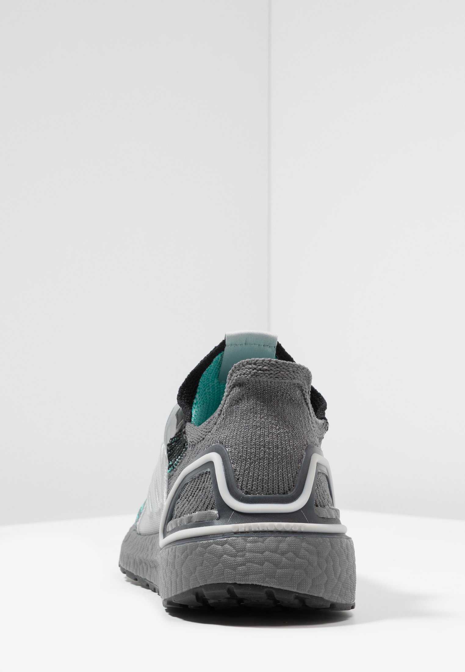 zalando ultraboost 19