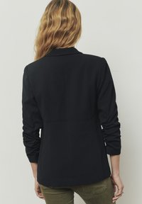 IKKS CREPE - Blazer - noir