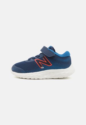 520 UNISEX - Tekaški copati za cesto - navy